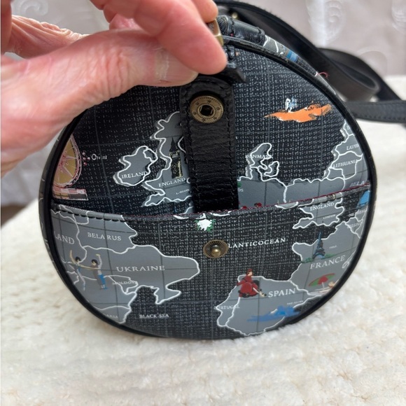 Vintage Sharif Signature Collection World Travel Shoulder Bag - Picture 4 of 16